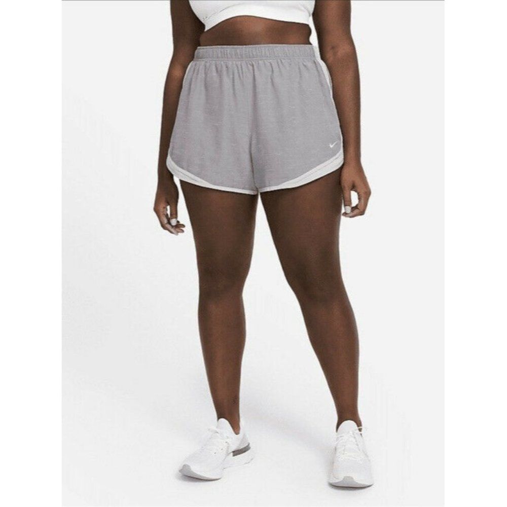 Nike Gray Dri-FIT Tempo Women's Printed Running Shorts Plus Size 3X NWT